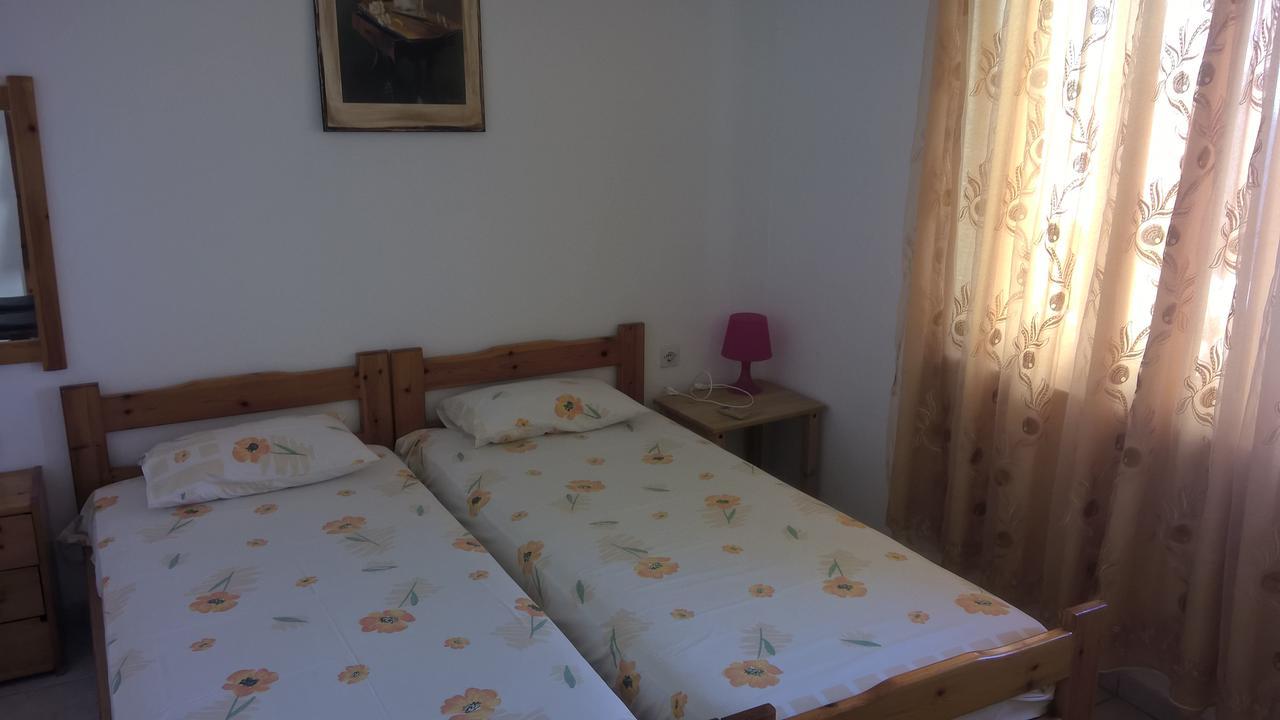 Gkoloi Studios & Apartments Kalyves Polygyrou Bagian luar foto