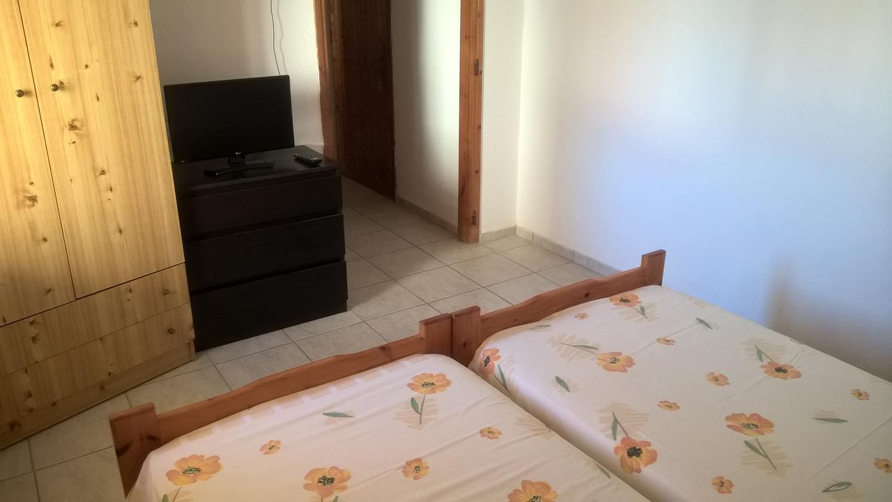 Gkoloi Studios & Apartments Kalyves Polygyrou Bagian luar foto