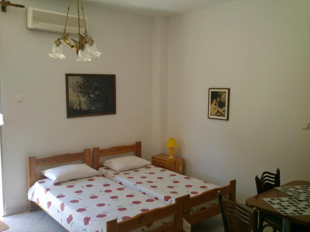 Gkoloi Studios & Apartments Kalyves Polygyrou Ruang foto