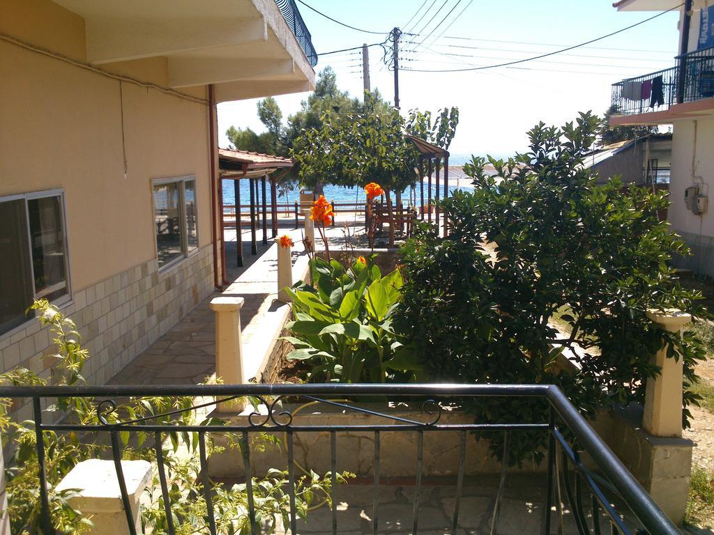 Gkoloi Studios & Apartments Kalyves Polygyrou Ruang foto