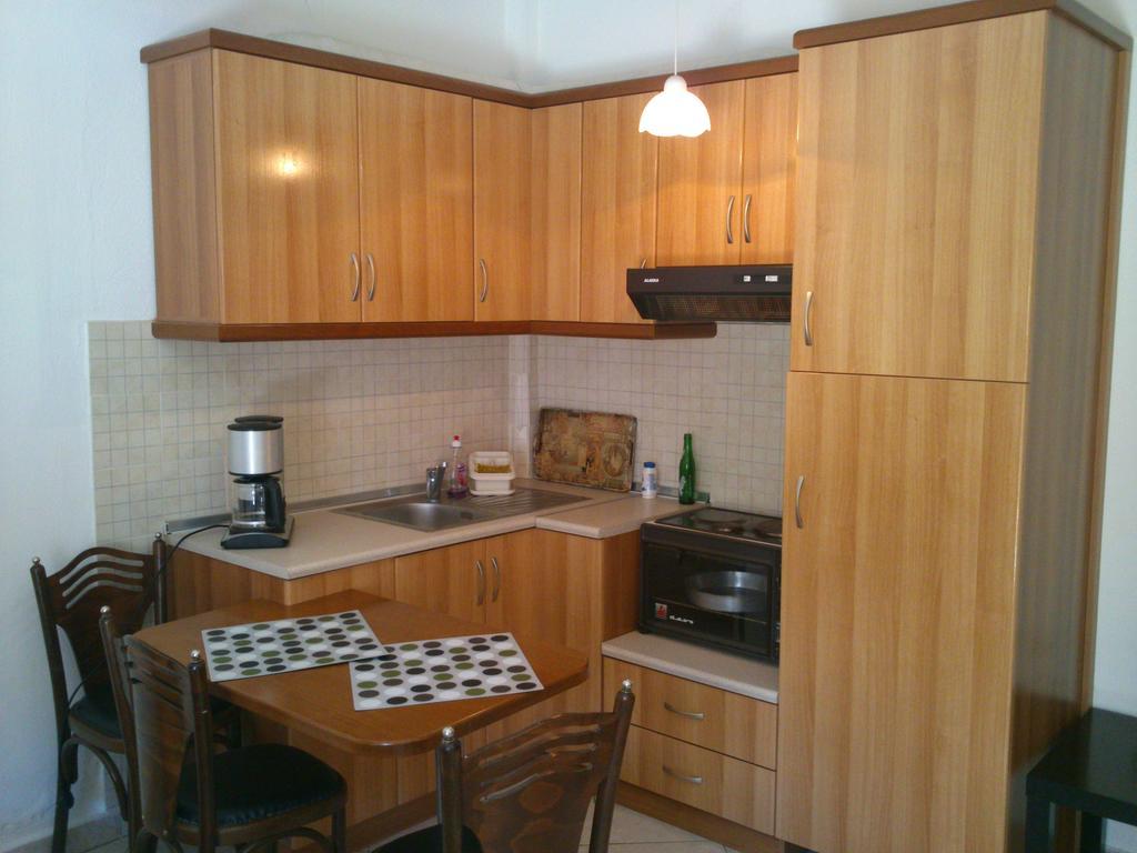 Gkoloi Studios & Apartments Kalyves Polygyrou Ruang foto